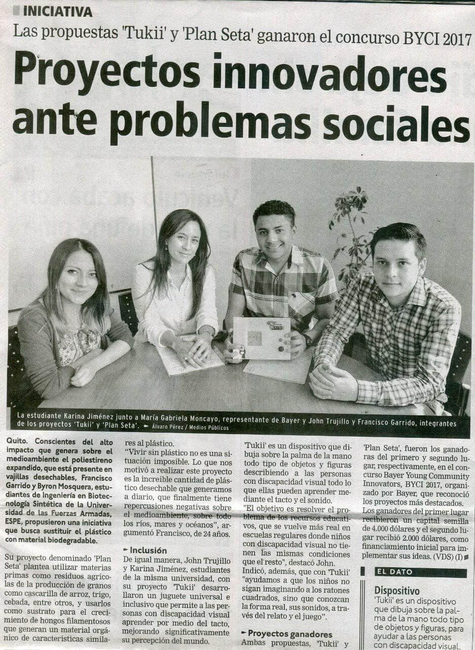 Recorte de periódico resaltando a ‘Tukii’ y ‘Plan Seta’ como ganadores del concurso BYCI 2017, con foto de los integrantes del proyecto recibiendo el premio